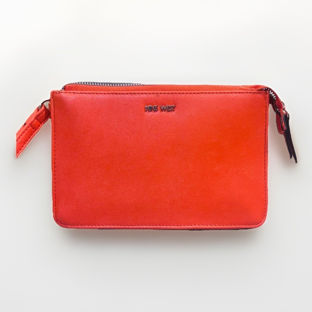 Nine‎ West Orange Clutch Wristlet Wallet Bag Purse Zip Closure Silver Hardware